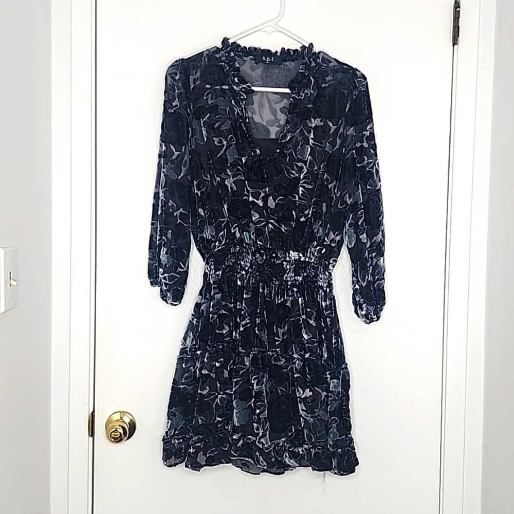 Opt floral velvet dress with 3/4 sleeves